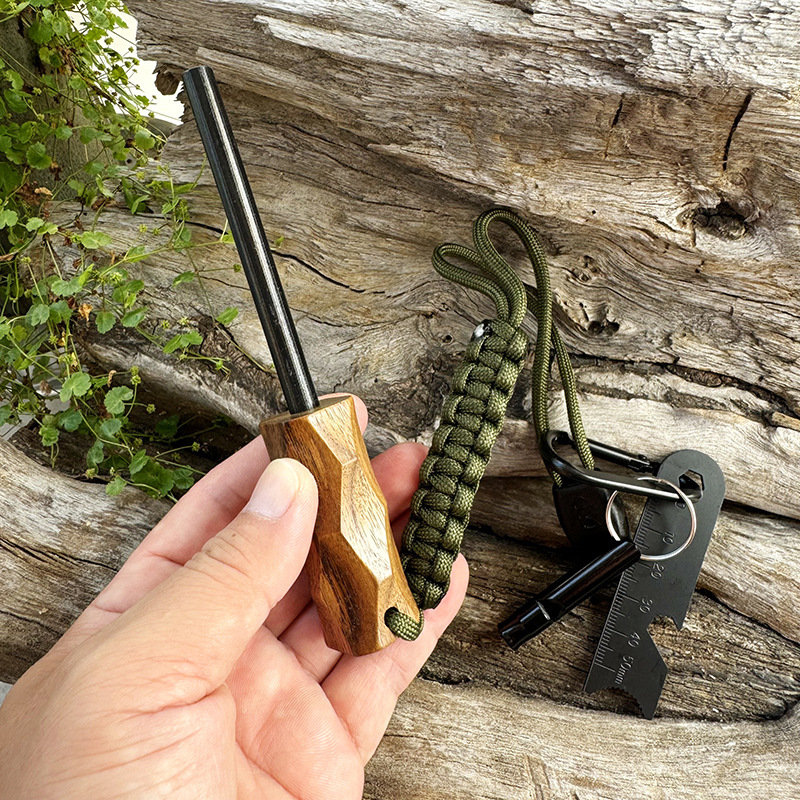 Nieuwe Outdoor Flint Fire Star - Ferro Rod Striker recensie en prijs